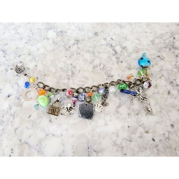 Vintage Charm Bracelet *Bracelet BROKEN* Charms Can Be‎ Used On Other Bracelets - Picture 1 of 9